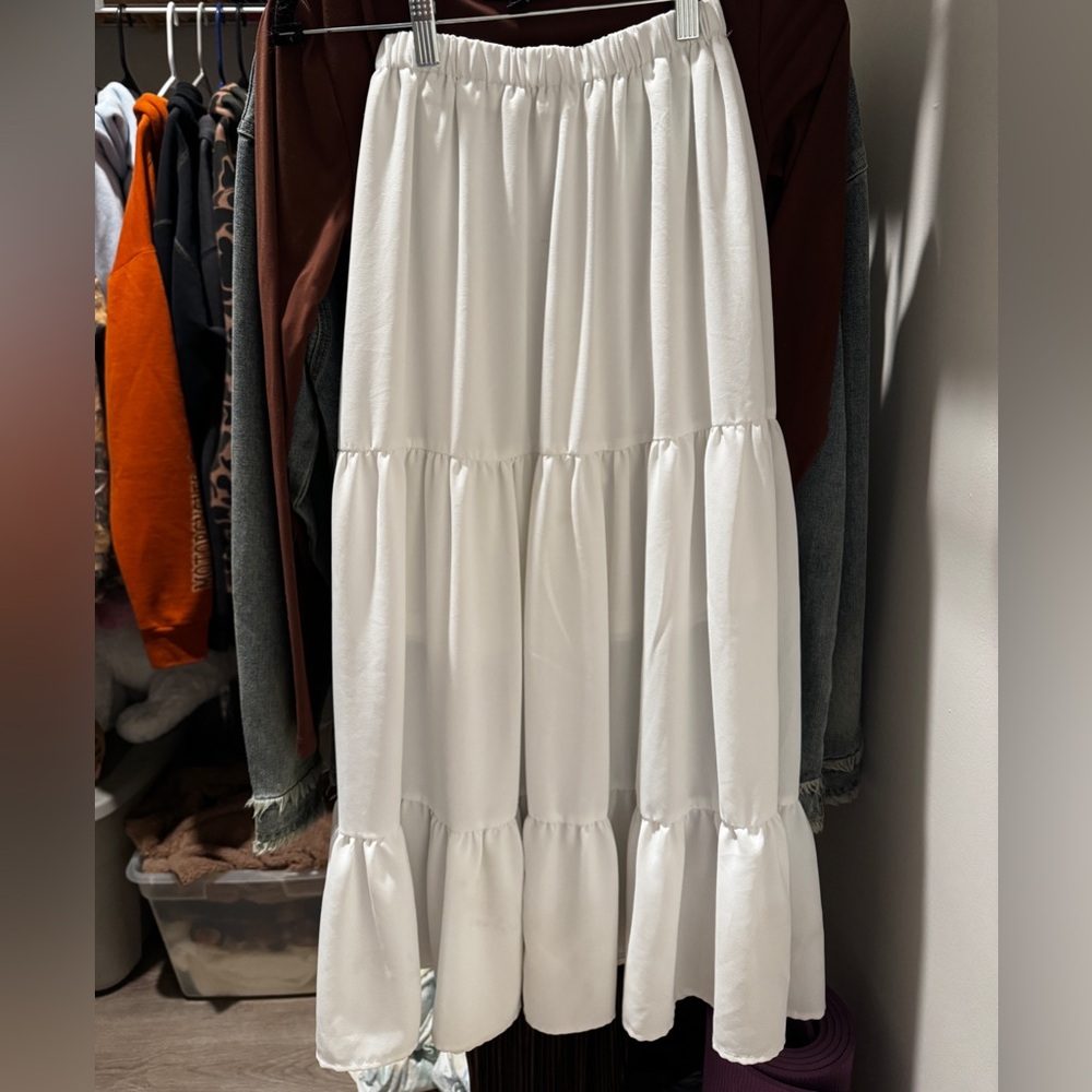 Cider White Tiered Skirt